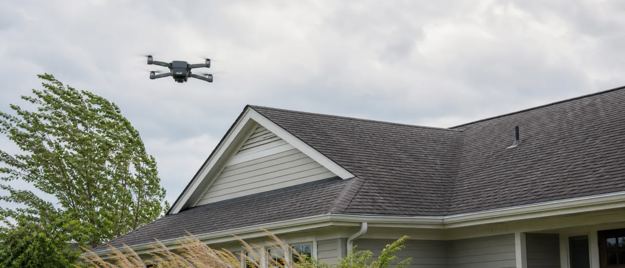 Educational illustration explaining can a drone be used on a windy day.